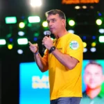 Flávio diz que aceitará resultado das urnas e critica TSE de 2022
